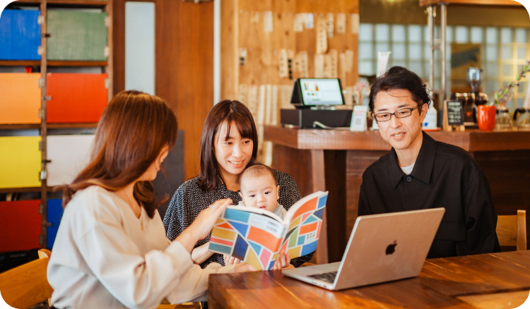 主婦・ママクラスで学んでいる様子